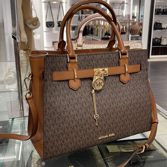 MICHAEL KORS 
Hamilton Medium Logo Satchel
Brown Signature
NWT - Picture 4 of 16